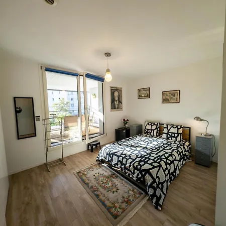 Terrasse Multimedia Guest house