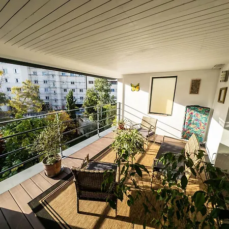 Terrasse Multimedia *